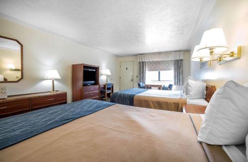 Lander Hotel | Rodeway Inn & Suites Pronghorn Lodge Lander