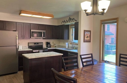 Jackson House | Roomy 2-story home with furnished deck, grill, fireplace, & great location