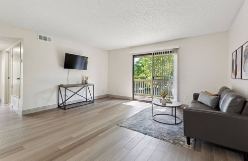 Lenexa Apartment | Rosehill Pointe 179 I Spacious 2 Bed 1 Bath