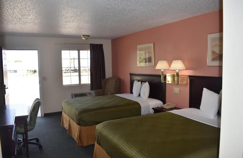 Springdale Hotel | Royal Inn