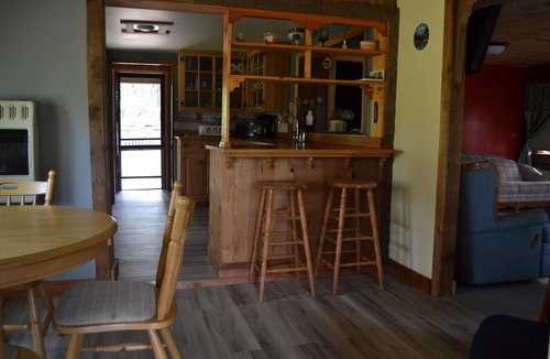 Upper Peninsula Michigan Cabin | Rustic Foxhole