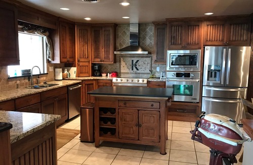 Afton House | Rustic Lodge House on Grand Lake