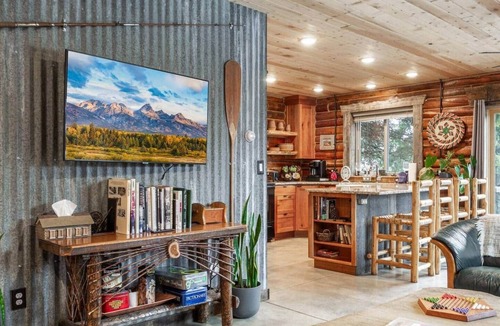 Ashton House | Rustic Trails Near Yellowstone