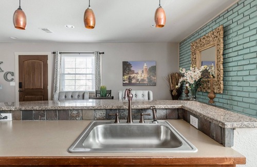 Plaza Westport Condo | S-203 Plaza location with fiber and smart TV