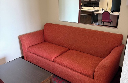 Shakopee Hotel | Sandalwood Studios & Suites