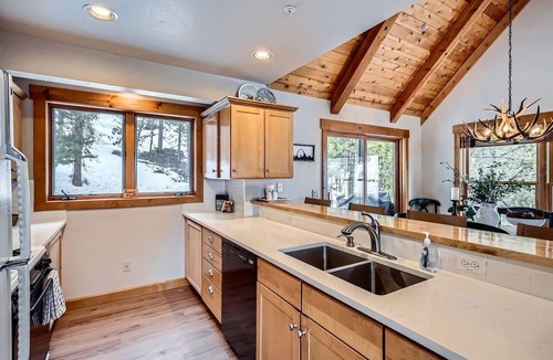 Keystone Cabin | Scenic Keystone Colorado Mountain Retreat with Hot Tubs and Shuttle Access
