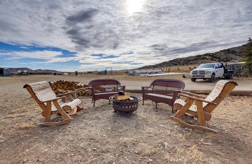 Thermopolis Apartment | Scenic & Unique Country Retreat in Thermopolis!