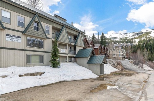 Sandpoint Condo | Schweitzer Mountain Ski-In/Ski-Out Condo Hike, Bike & Relax
