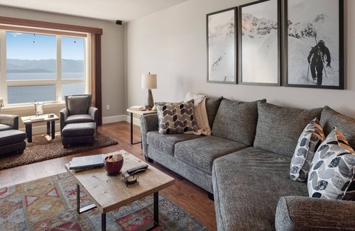 Sandpoint House | Seasons Waterfront Condo | Pool, Hot Tub, Marina, Spa