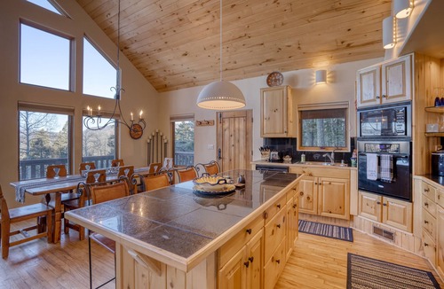 Angel Fire Cabin | Secluded Angel Fire Cabin w/Amazing Views, Hot Tub & Fiber Internet