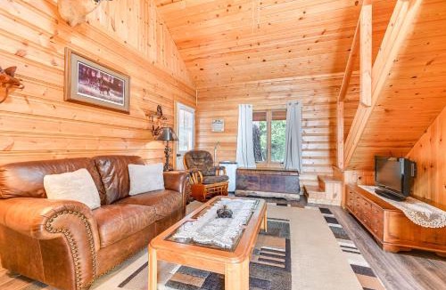 Bigfork House | Secluded Bigfork Cabin w/Canoes & Views!