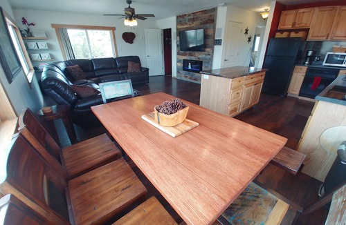 Duchesne Cabin | Secluded Cabin+ 40 acres by Starvation! Free State Park Pass to use during stay!