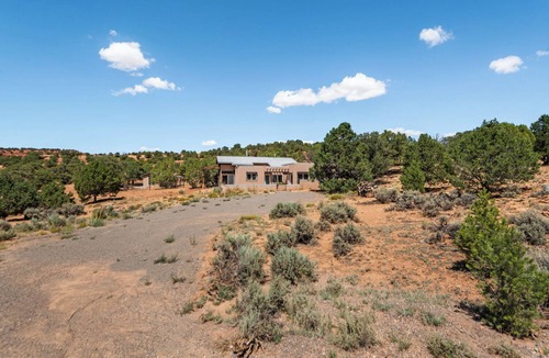 Torrey Cabin | Secluded Cabin minutes from Capitol Reef National Park with AC
