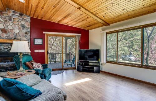New Chester House | Secluded Central Wisconsin Escape