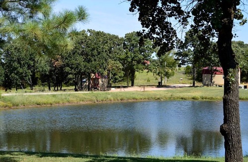 Hughes County Cabin | Secluded Getaway on a Vineyard in Allen, Oklahoma