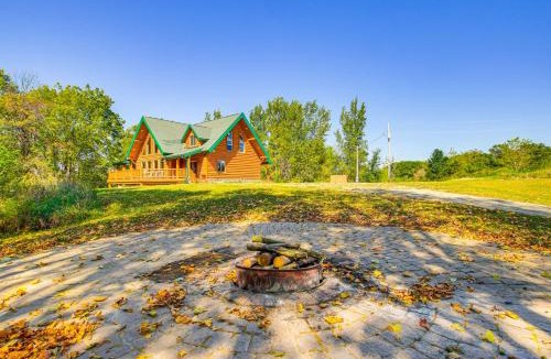 Eldorado House | Secluded Iowa Home Near Hiking & Fishing!