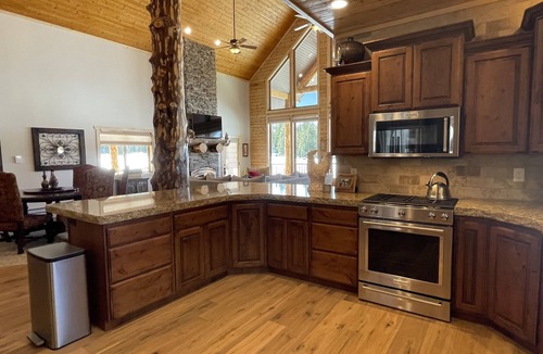 Brian Head Cabin | Secluded Luxury Getaway - minutes from the slopes