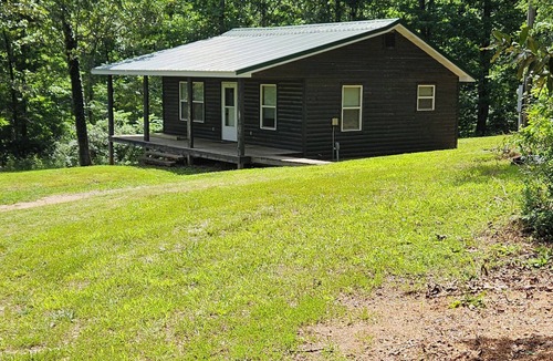 Silva Cabin | Secluded Private Beautiful Cabin in Mill Spring MO
