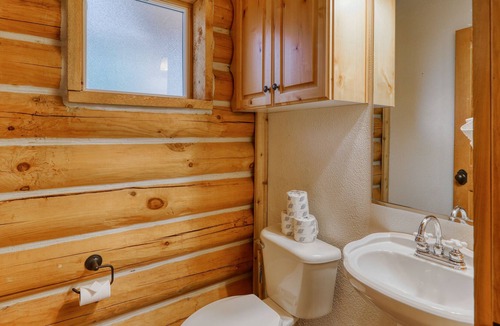 Brian Head Cabin | Secluded retreat with inviting deck, air hockey, & W/D - dog-friendly