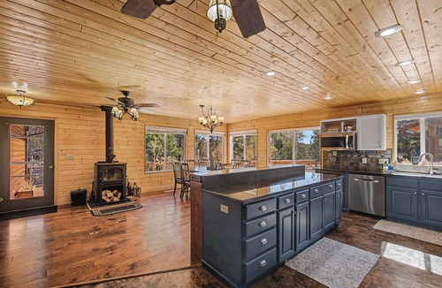 Mammoth Creek Cabin | Serene 4-bedroom cabin in charming Panguitch Lake perfect for relaxing getaway