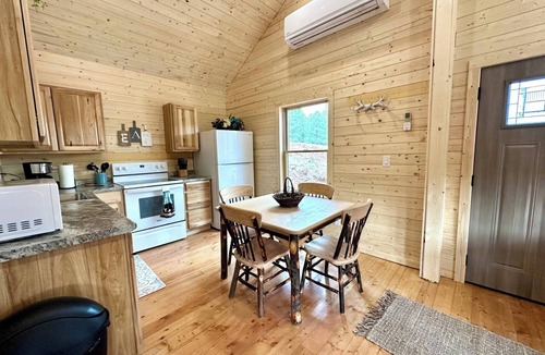Custer Cabin | Shirttail Canyon Cabins -Cabin 1 Peaceful cabin near Custer, SD