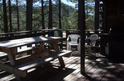 Guadalupita Cabin | Sierra Bonita Cabins and RV Park