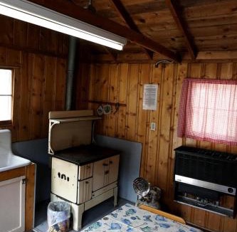 Bellvue House | Simple Mountain Cabin for a Rustic Mountain Retreat near Well Gulch Nature Trail, company