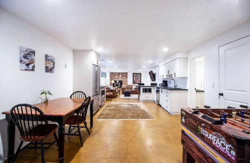 Cottonwood Heights House | Ski Bum Chalet-Close to Resorts!