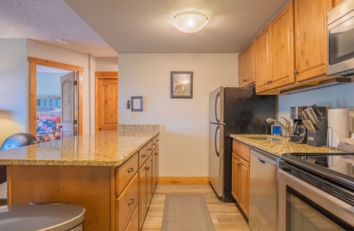 Peak 9 Apartment | Ski In/Ski Out, Amazing Location in Town!