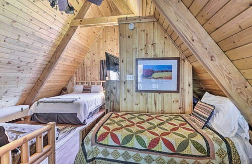 Red River Cabin | Ski-In/Ski-Out Red River Cabin w/Mtn Views!