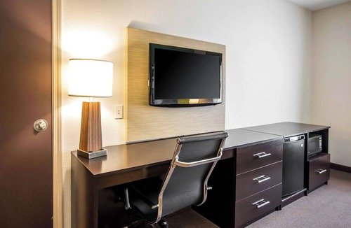 Haysville Hotel | Sleep Inn & Suites Haysville - Wichita South