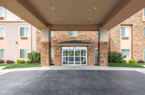 Haysville Hotel | Sleep Inn & Suites Haysville - Wichita South