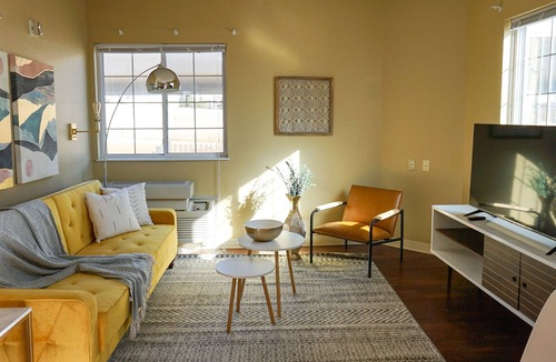 Wichita Apartment | Sleepover: Prime 1BD/1BA + Gym - Downtown Wichita