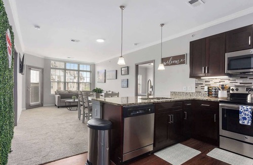 Overland Park Apartment | Sleeps 4 2 Bedroom Apt + KingBeds