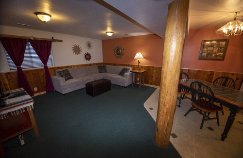 Eden Bed & Breakfast | Snowberry Inn Bed & Breakfast