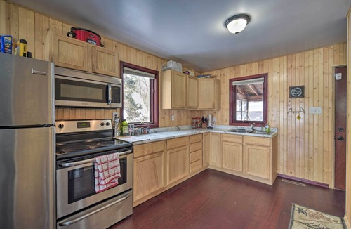 Danbury Cabin | Snowmobile, Ice Fish & Explore! Lang Lake Cabin