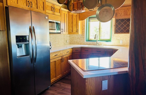 Timber Lakes House | Snowmobile skiing snowshoing beautiful 5 bedroom cabin in uinta mountains