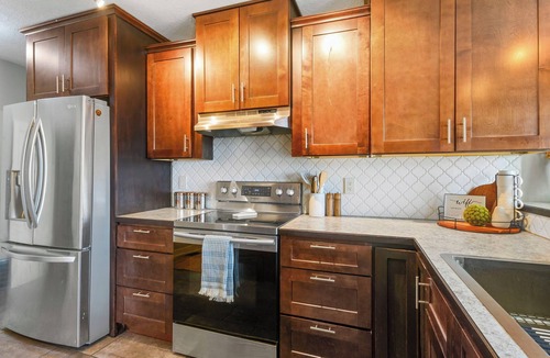 North Kansas City House | Soccer Match Stay - 5BR Suites w/7 Baths & Gym