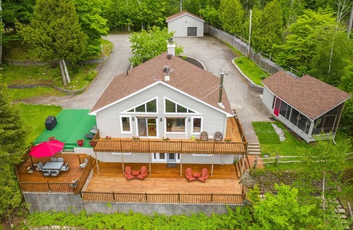 Amherst Ski Chalet | Solac - lakeside retreat with beautiful views