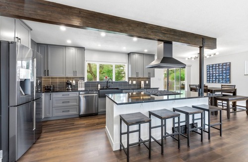 Sandy House | Solitude With Alta Views Will Brighton Your Stay
