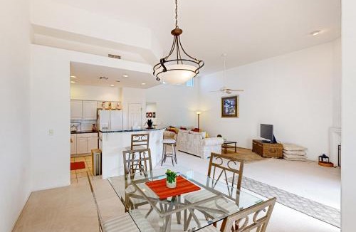 Casas Adobes House | Solstice Sanctuary