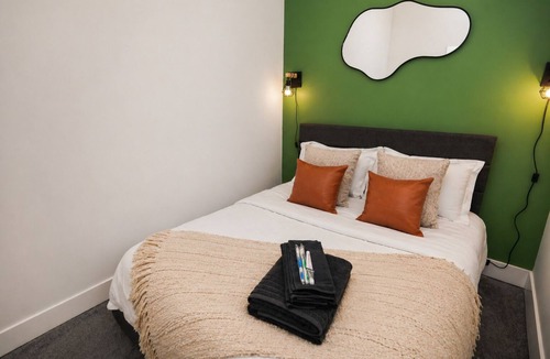 Near South Side Hotel | South Loop 2BR smoking allowed/McCormick Place