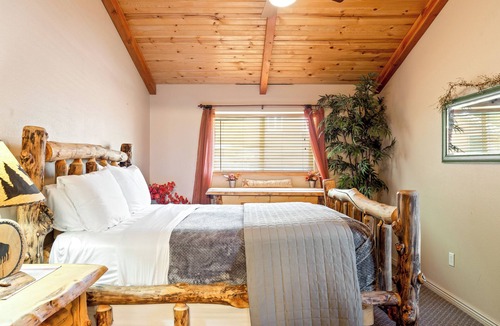 Lowman Cabin | SouthFork Lodge