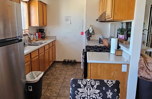 Alamosa House | Spacious 3 bedroom and 1.5 bathroom fully fenced around for pets and childrens
