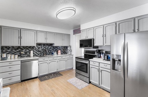 Ruby Hill House | Spacious 3bd 2 bath home in Ruby hill