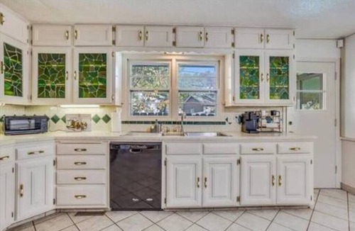 Wichita House | Spacious 4-bedroom house with pool in quiet neighborhood