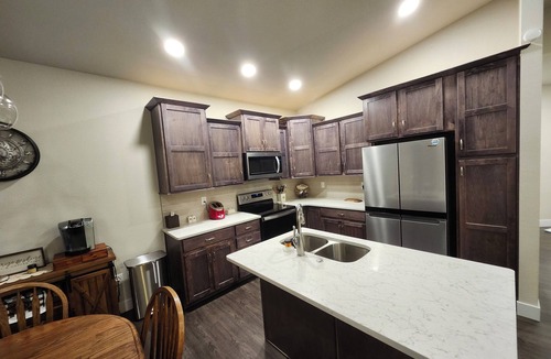 Eaton House | Spacious 4-bedroom house in beautiful Eaton