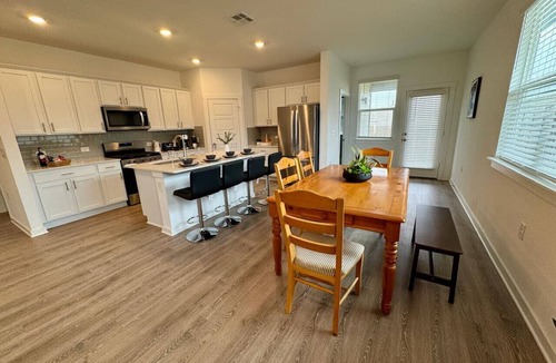 Pflugerville House | Spacious 4BD3BA, Game Room & 2 King Beds & Patio