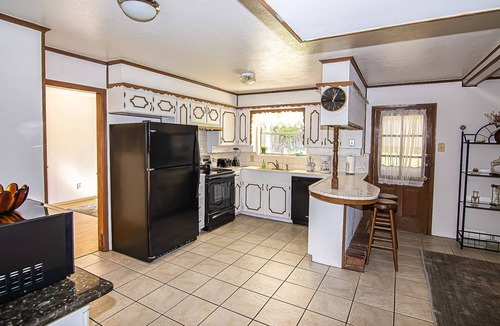 River Oaks House | Spacious 4BR Ft Worth Home | Sleeps 12 | ~30 Min to AT&T Stadium World Cup