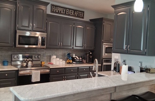 Oak Grove House | Spacious 5-bedroom house in beautiful Oak Grove with AC